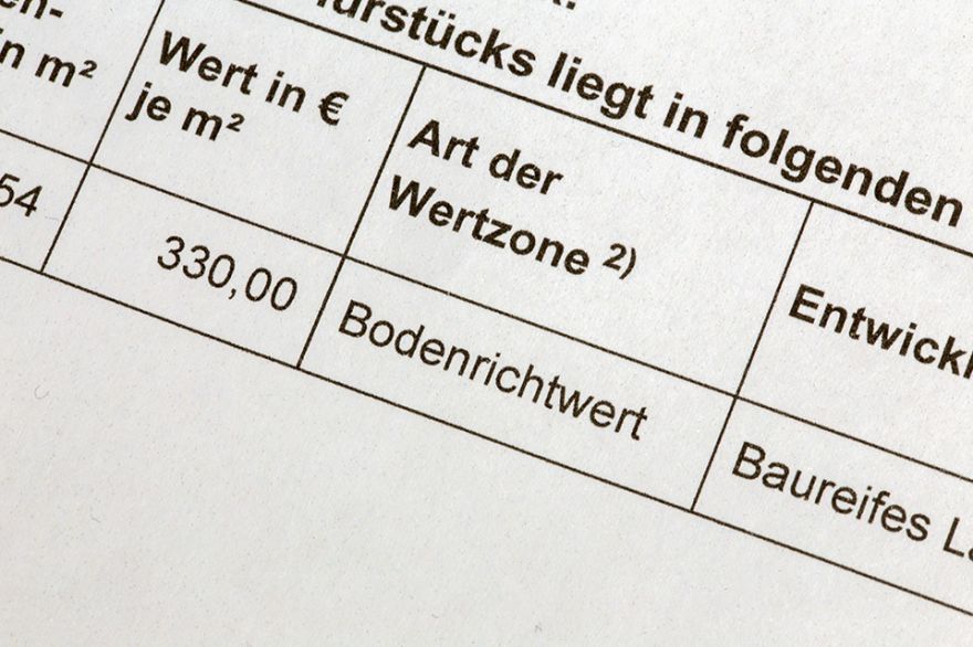Foto: Dokument mit Bodenrichtwert